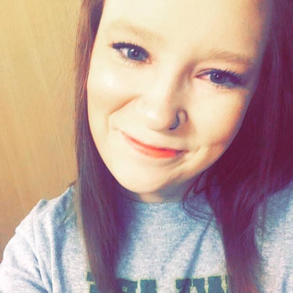 Meet your Posher, Hannah